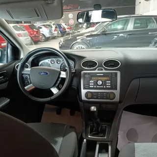 Ford Focus 1.6 100Cv. Con sólo 49000 kms. Año 2007