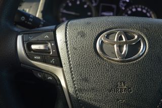 TOYOTA Land Cruiser D-4D GX