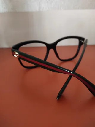 Montatura Gucci senza lenti