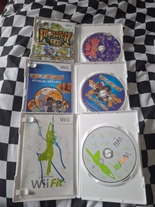 Lote 3 juegos Wii: Monster Lab, Foot 2 Rue, Wii Fi