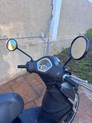 Piaggio Liberty 125 S Negra