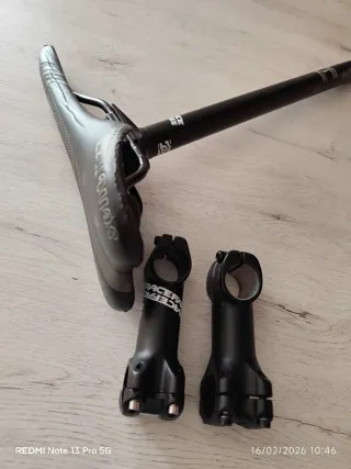 Sillín y potencias bici Race Face y Selle Italia