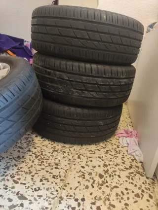 4 Llantas con Gomas Seat León