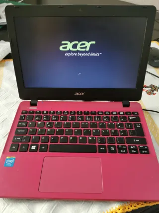Portátil Acer E3-112 Rosa