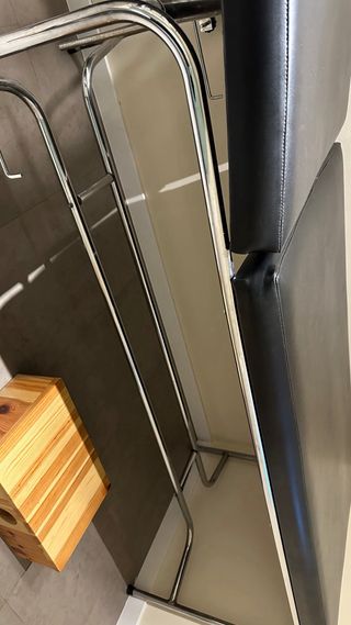 Camilla estetica pestañas + taburete madera