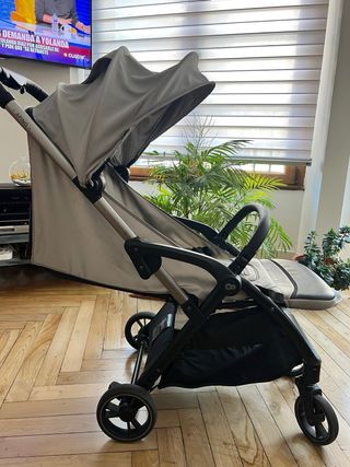Silla de paseo Kinderkraft gris