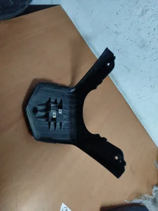 Embellecedor Carenado Trasero Piaggio Carnaby 2012