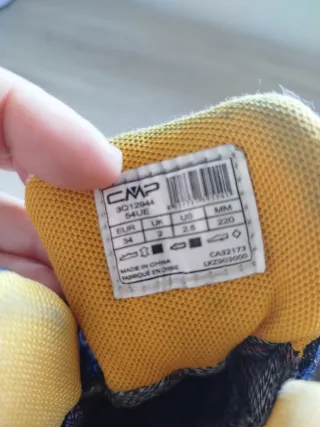 Botas de montaña CMP niño/niña waterproof talla 34