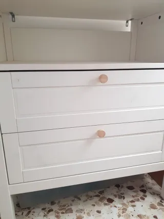 Comoda con cambiador de bebé