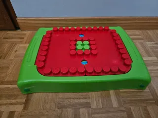 Mesa de construcciones infantil