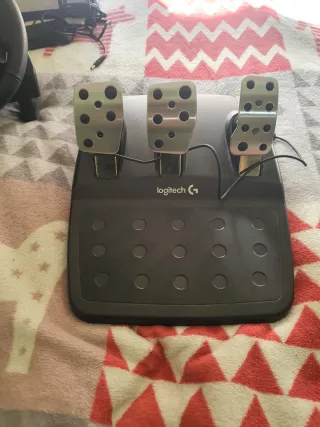 Volante Logitech G29 + Gran Turismo 7