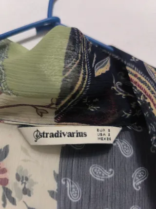 Blusa Patchwork Flores, Stradivarius, talla S