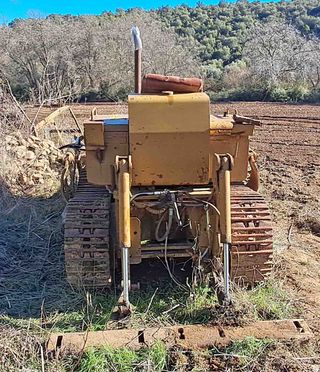 Pala cargadora John Deere 65 cv.