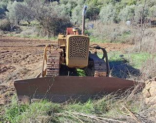 Pala cargadora John Deere 65 cv.
