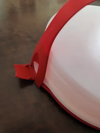 Portatorta Tupperware rosso e bianco