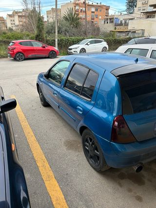 Renault Clio 2004