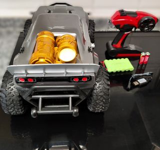 Coche RC Fast-5 Dynast 1:8 con Mando