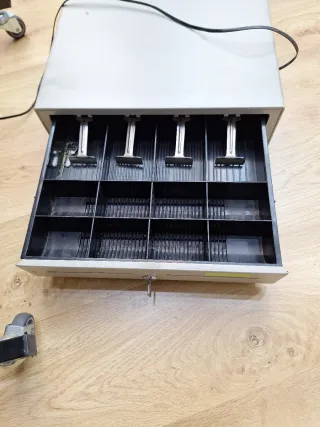 Cajón de monedas metálico + donwlight Philips