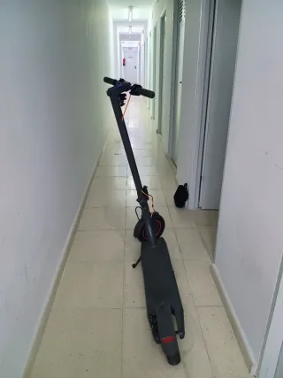 Patinete Eléctrico Negro