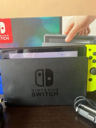 ¡CON CAJA! Nintendo Switch Azul y Amarillo