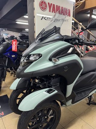 YAMAHA TRICITY 300 2024 1043kms