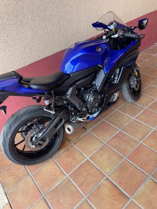 Yamaha R7 Sportbike Azul