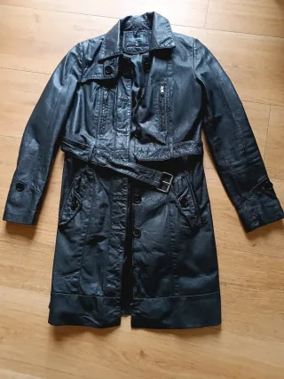 Abrigo de piel Pepe Jeans negro