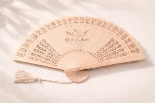 Abanico de madera personalizado