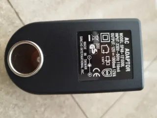 Adaptador de corriente negro para encendedor coche