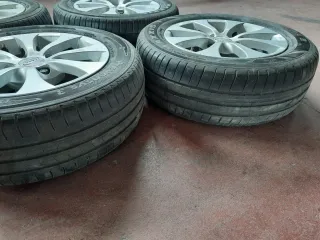 4 Llantas Peugeot R14 de 4 tornillos