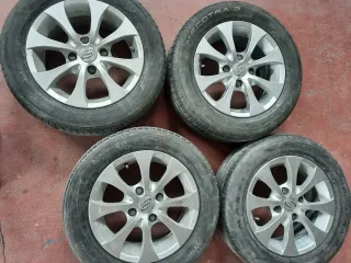 4 Llantas Peugeot R14 de 4 tornillos