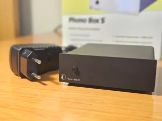 Preamplificatore phono Pro-Ject Phono Box S, impeccabile