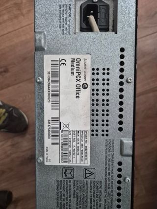 Centralita y telefonos varios con uso