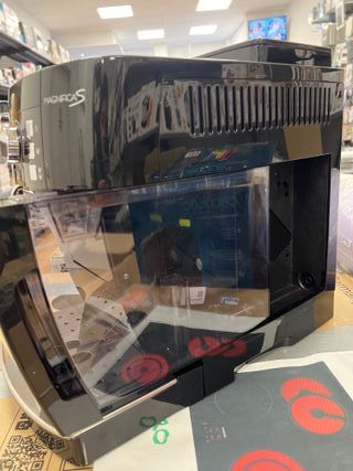 Cafetera DeLonghi Magnífica S Automática