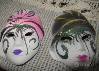 2 mascherine di terra cotta