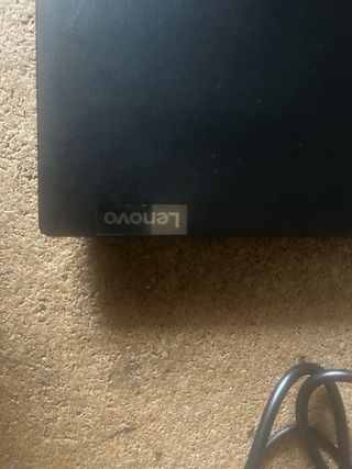 Portátil Lenovo V145-15AST Negro