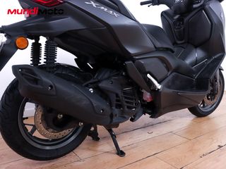 YAMAHA X-MAX 125