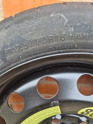Rueda de repuesto tipo galleta Hankook R16