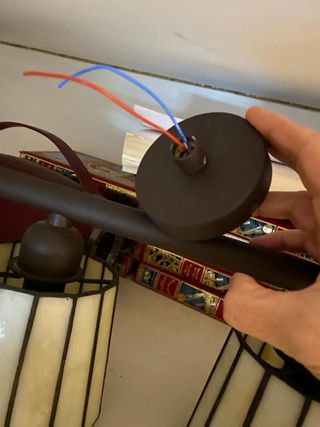 Lámpara de techo 4 focos, nacar y forja marron