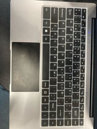 Ordenador portátil 3 meses de uso