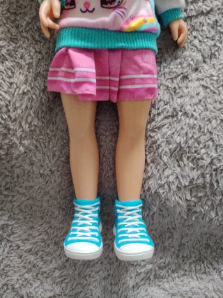 Boneca Nancy com Cabelo Roxo e Roupa de Gatinho