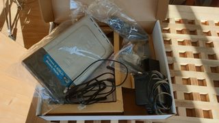 Router ADSL2+ D-Link DSL-G624T + USB Wi-Fi