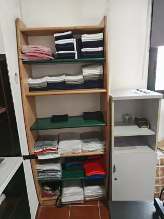 Sillas de oficina, mobiliario de madera