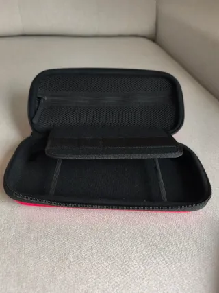 Funda rígida Nintendo Switch roja