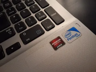 Portátil HP para piezas (NO FUNCIONA)