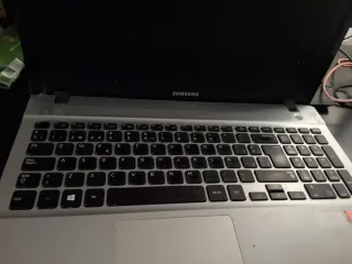 Portátil HP para piezas (NO FUNCIONA)