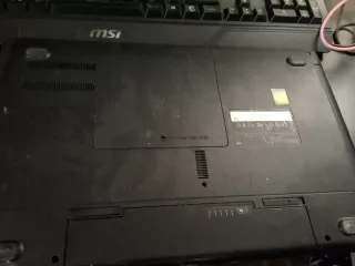 Portátil HP para piezas (NO FUNCIONA)