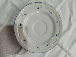 Set 4 piatti + tazzone Nuo decorati