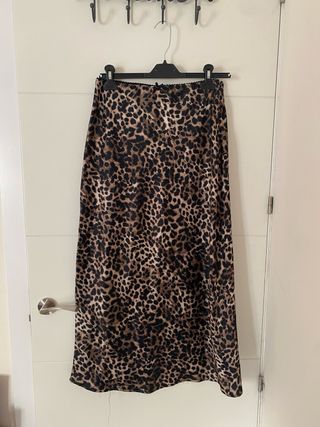 Falda larga Zara estampado leopardo