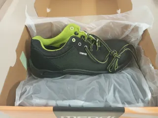 Zapatos de seguridad Mendi negros y verdes